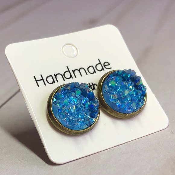 AB Blue Crystal Chunky Druzy Stud Earrings! - Picture 9 of 16